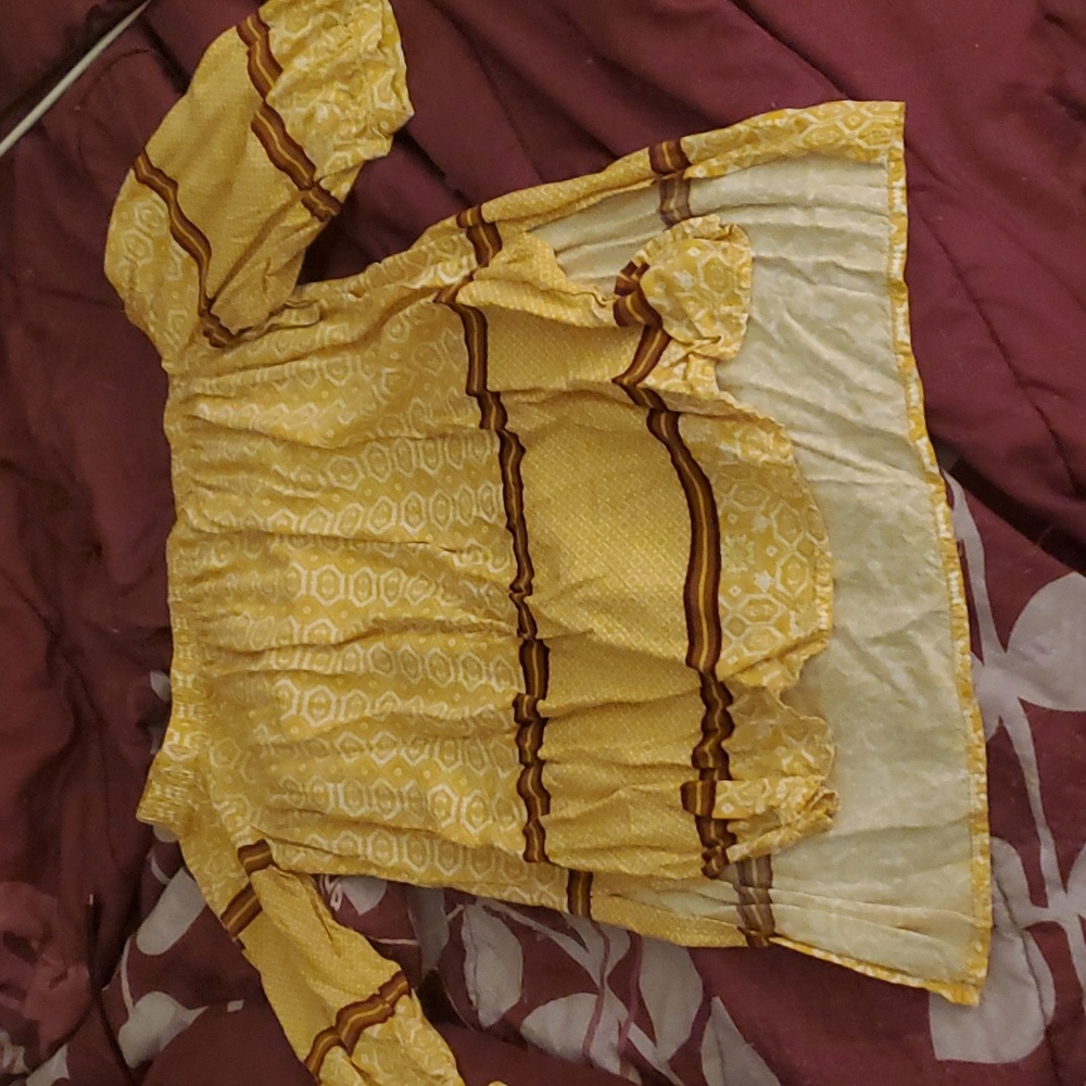 Glitz 1/4 length sleeve shirt size small